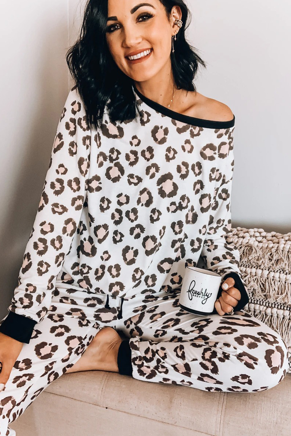 淡雅豹纹长袖运动休闲家居两件套