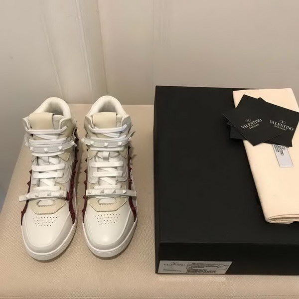 20秋季最新专柜款-华伦天奴Valentino秋季新款重工型铆钉休闲鞋 原版完美楦形.演绎完美选择的你.