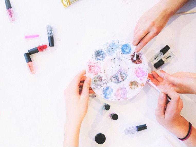 Make Your Own Nail Polish Kit