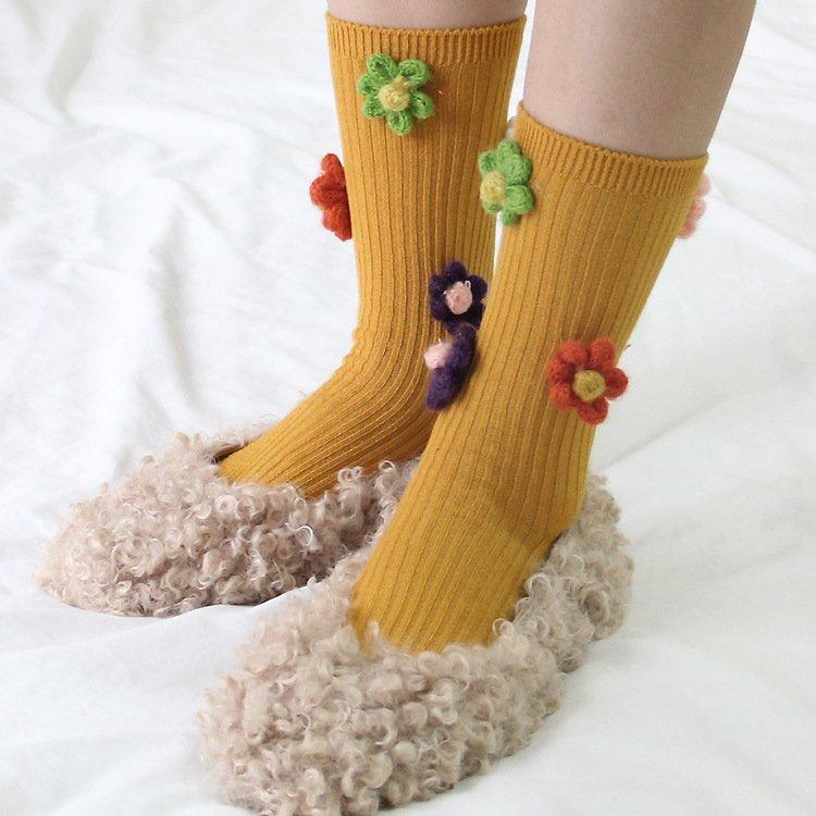 Three-dimensional flower cotton women's vertical tube socks