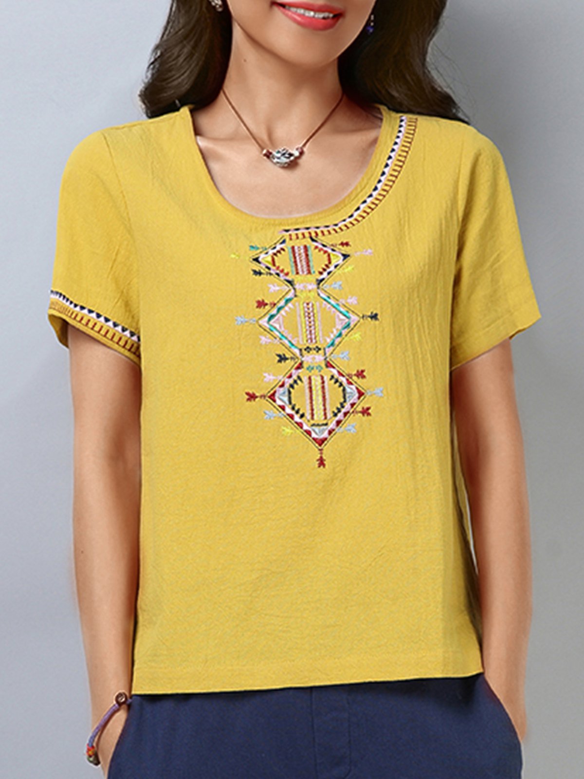 Plus Size Women Short Sleeve Round Neck Vintage Floral Casual Tops