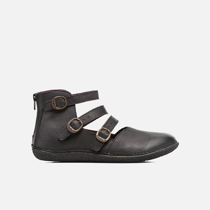 Flat Heel Adjustable Buckle Leather Shoes