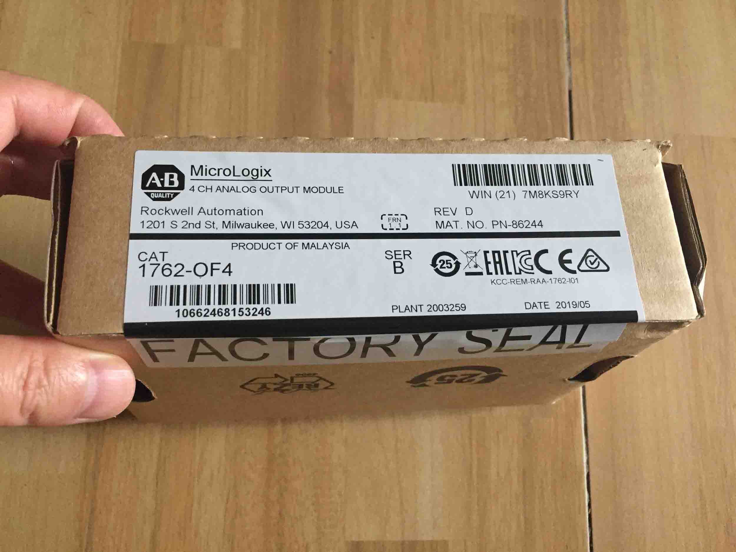 1762-OF4 Allen Bradley Original Brandy New Factory Sealed