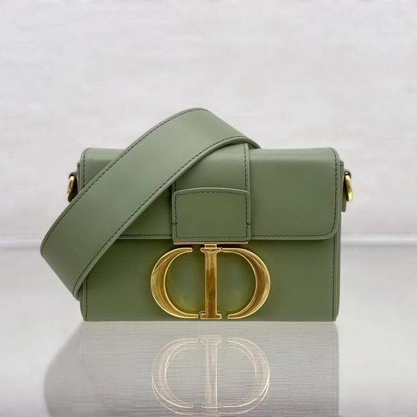 【原版皮】迪奥/Dior 30Montaigne Mini Box全皮系列，极简，高级的，带着随性的慵懒感觉，虽然说是小号，容量也是很能打的，上身无敌好看，款号：M9204