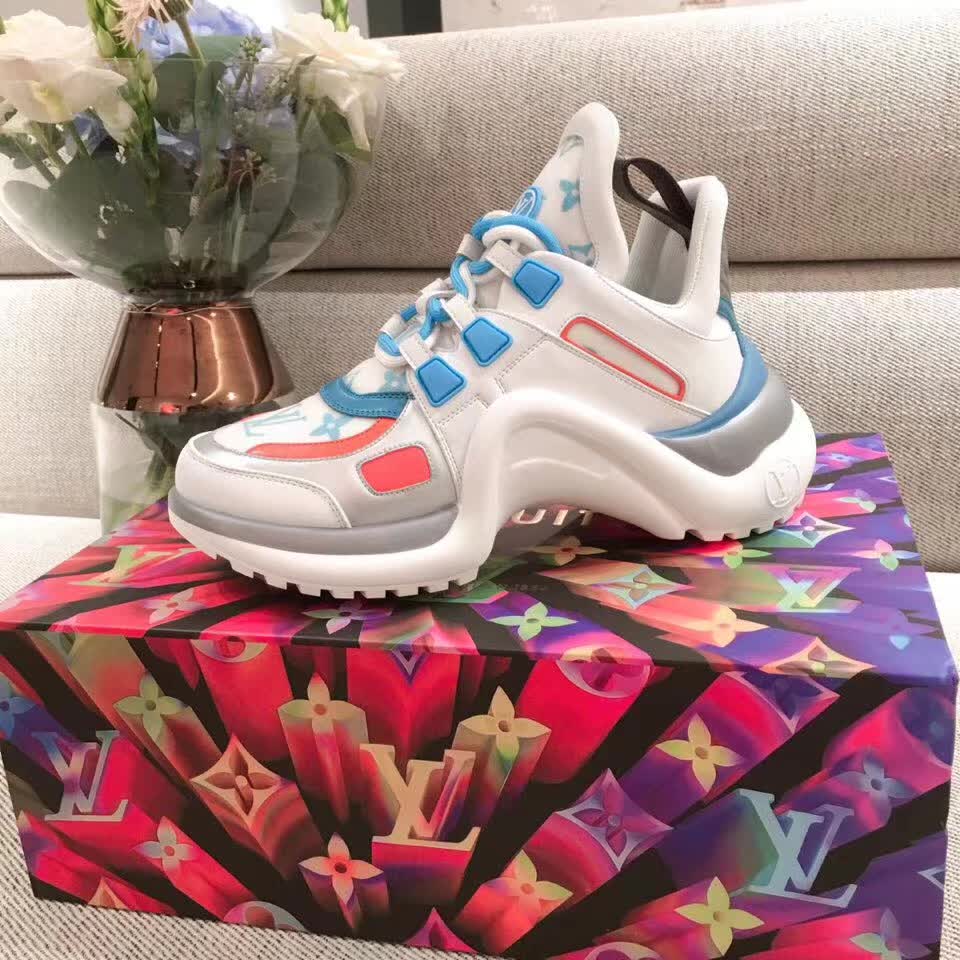 20秋季最新专柜款-路易威登LV限量新款休闲鞋，原版定制图案拼接牛皮，手感超级软糯厚实！保留原皮本色，总体呈现哑光质感