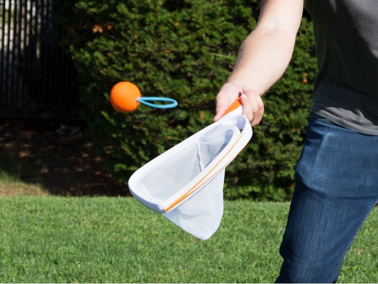 Djubi Classic Slingshot Catch Game