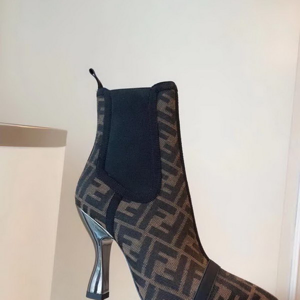 20秋季最新专柜款-芬迪Fendi经典字母LOGO超时尚百搭，鞋面是半透视纳米科技网眼FF字母布+丝绸牛皮制成！水染羊皮内里垫脚，脚感超舒适！真皮大底，防滑防透潮！