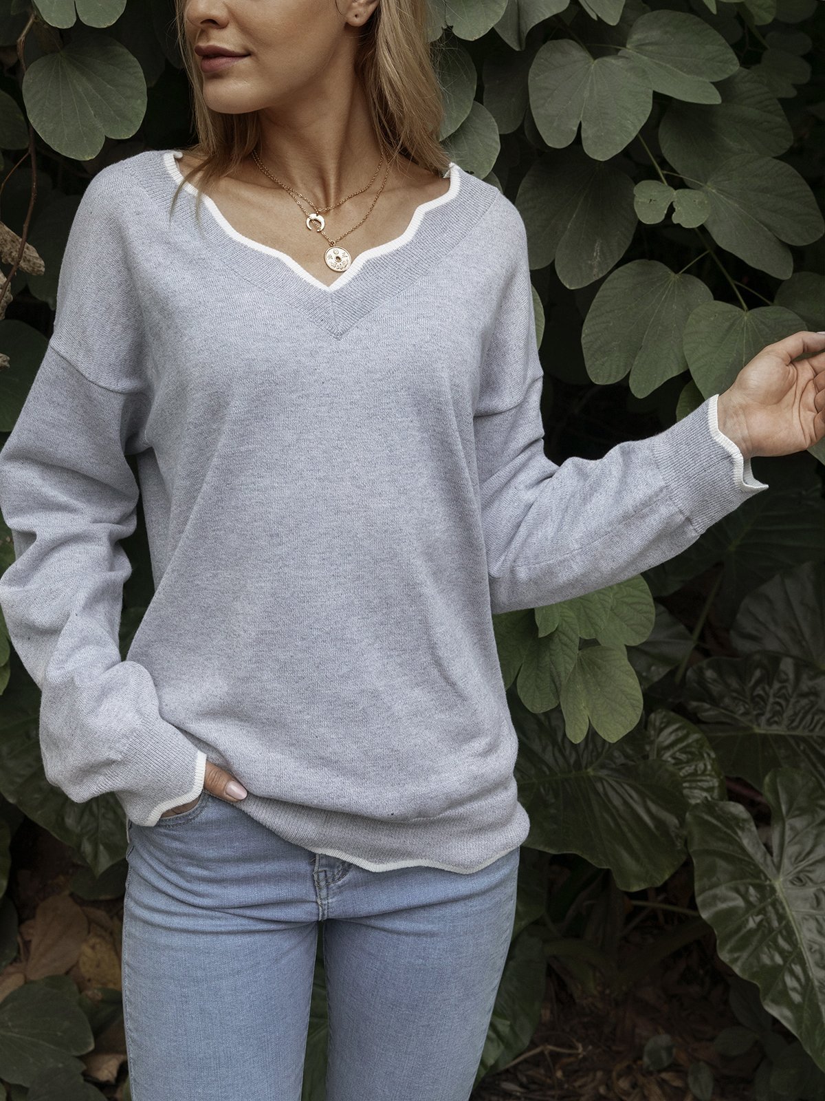 Long Sleeve Solid V Neck Knitted Sweaters