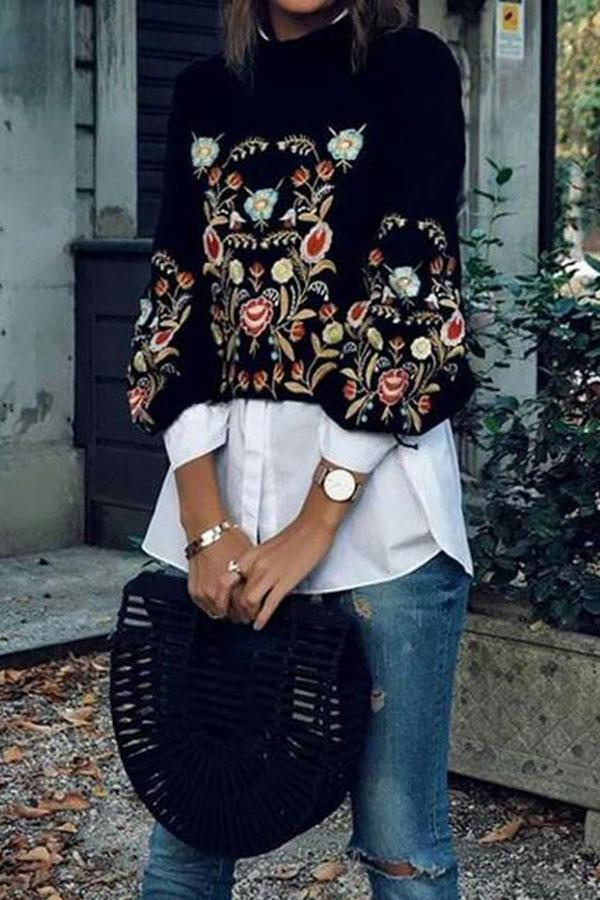 Sweet Retro Chic Loose Embroidery Long Sleeve Knitting Sweater