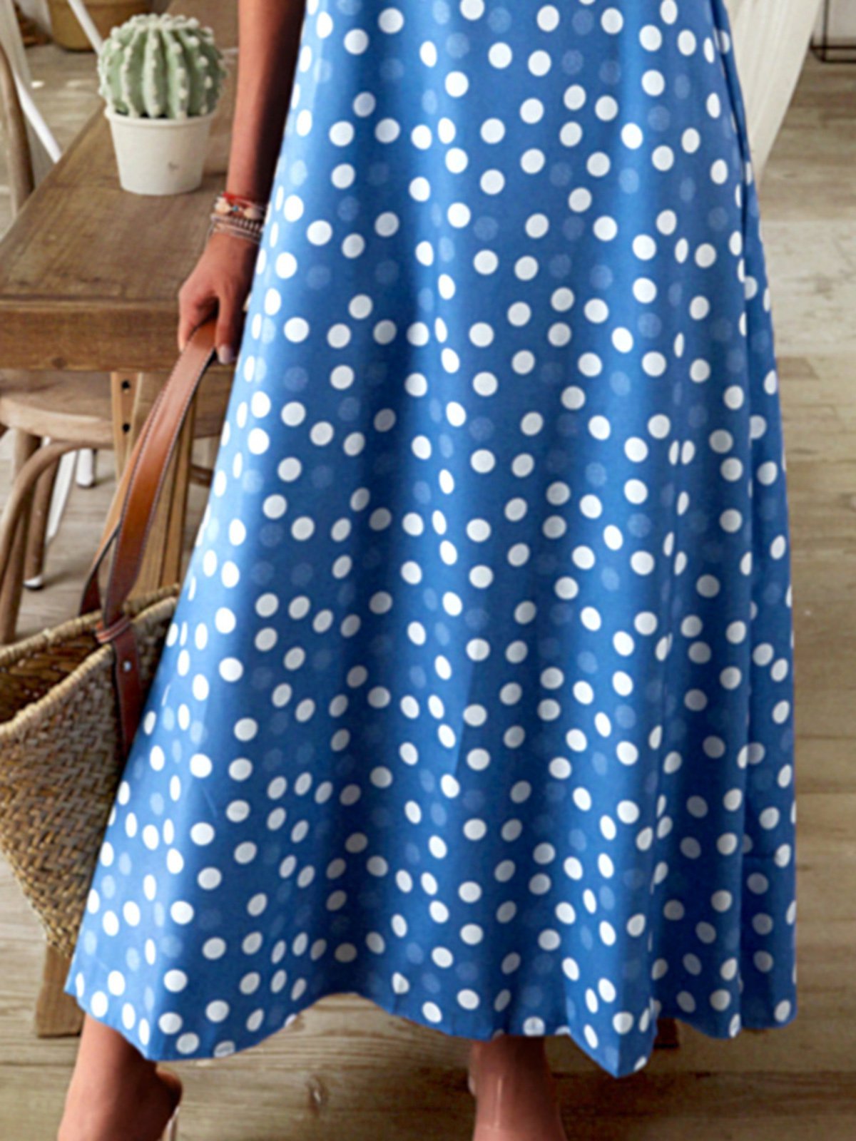 Sleeveless Dresses