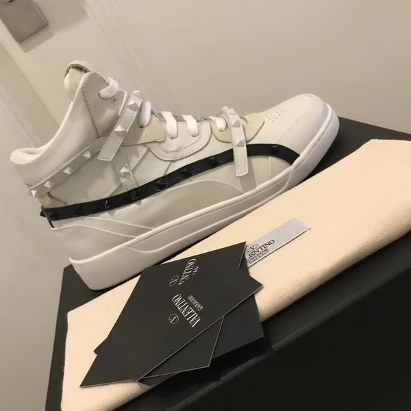 20秋季最新专柜款-华伦天奴Valentino秋季新款重工型铆钉休闲鞋 原版完美楦形.演绎完美选择的你.