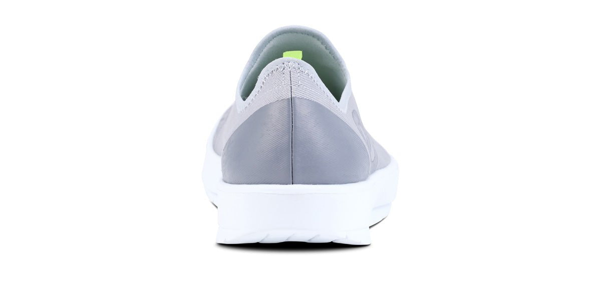 Men's OOmg eeZee Low Shoe - White Gray