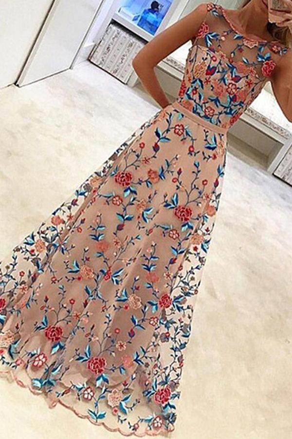Elegant Embroidery Sleeveless Expansion Evening Dress