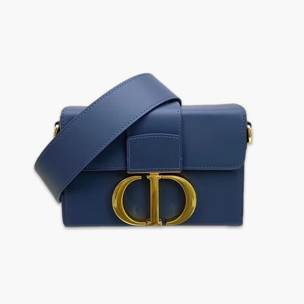 【原版皮】迪奥/Dior 30Montaigne Mini Box全皮系列，极简，高级的，带着随性的慵懒感觉，虽然说是小号，容量也是很能打的，上身无敌好看，款号：M9204