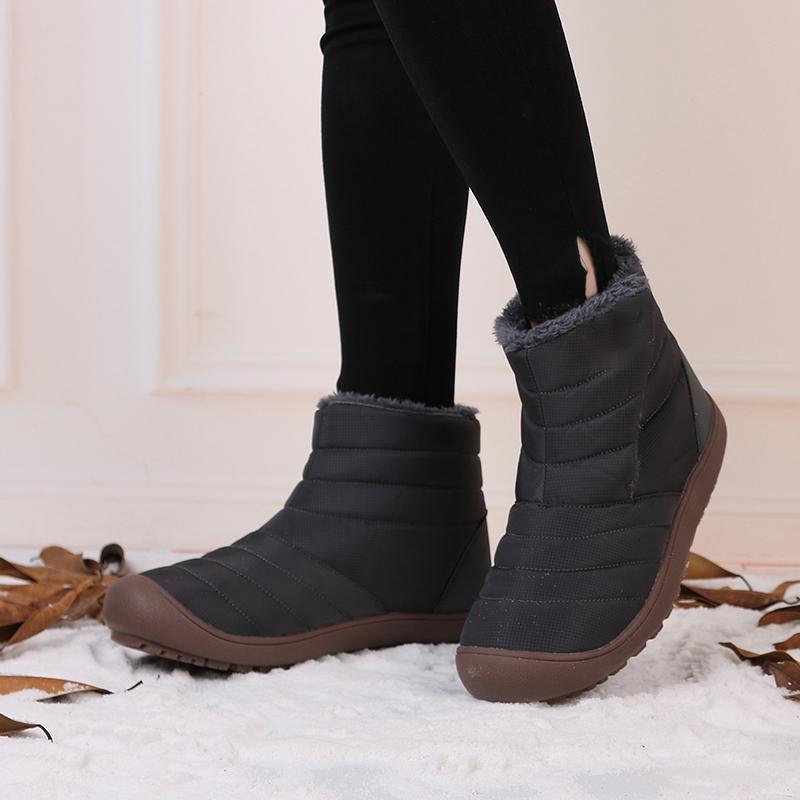 Large Size Unisex Waterproof Fur Lining Slip On Snow Boots