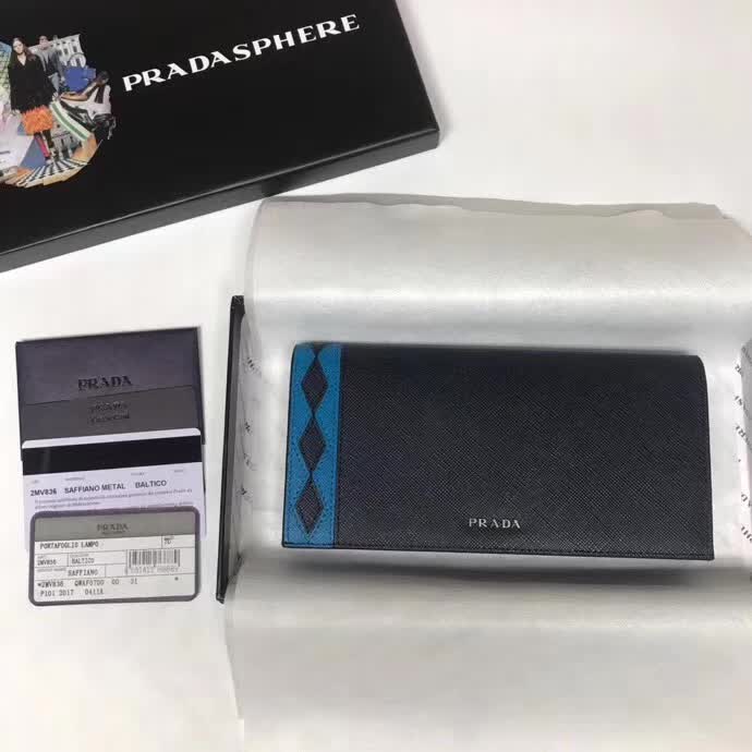 【原版皮】普拉达/Prada 西装钱夹，选用十字纹牛皮裁制而成，饰以菱形拼色，精湛走线均匀整齐，油边顺滑，款号：2MV836