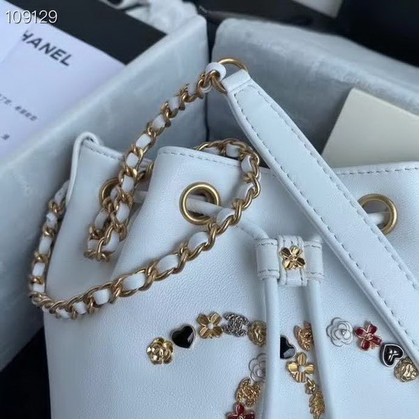 【原版皮】香奈儿/Chanel 手工系列水桶包，各种元素铆钉镶嵌成的双C标志，选用细腻羊皮，内里质感金属牛皮