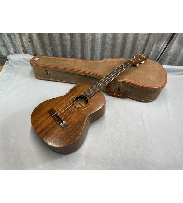 1940’s BOBBY HERSHAW Ukulele w/ Case Ver Nice