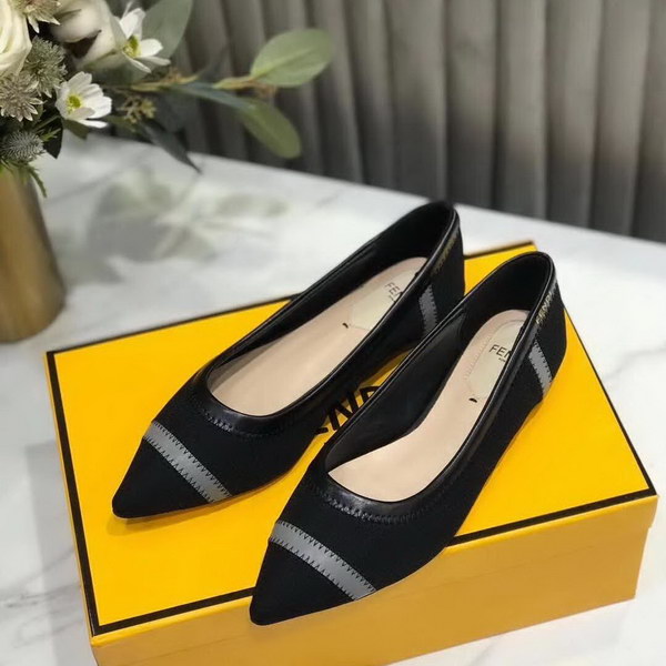 20秋季最新专柜款-芬迪Fendi2020秋季新品，鞋面是半透视纳米科技网眼布制成！水染羊皮内里垫脚，脚感超舒适！真皮大底，防滑防透潮