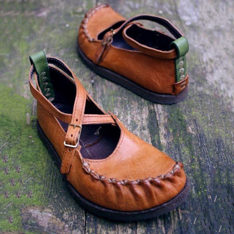 Vintage Buckle Flat Shoes