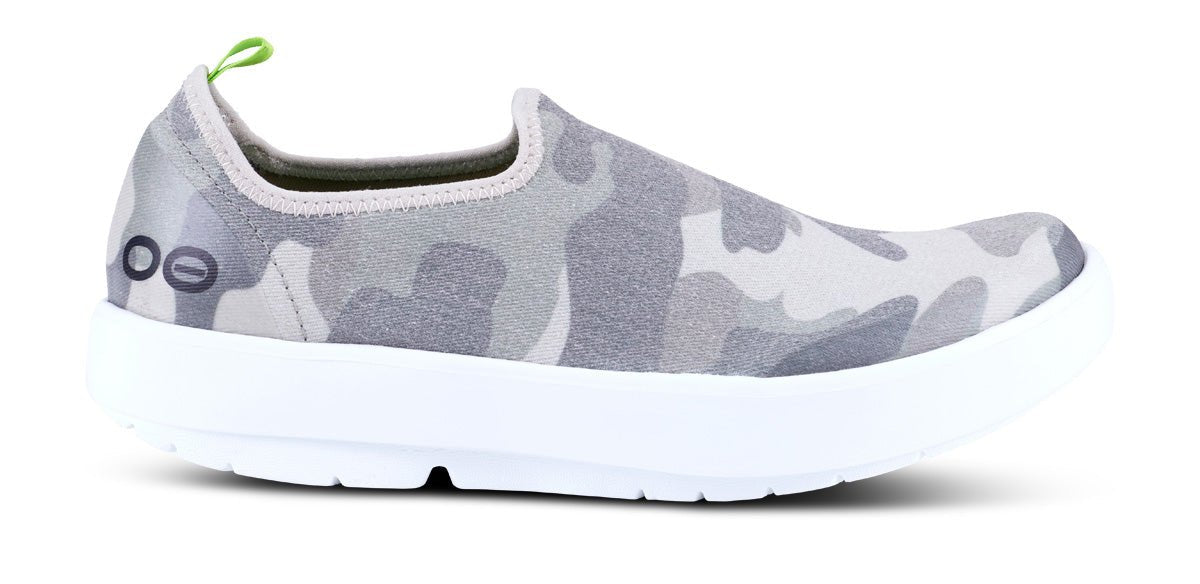 Women's OOmg eeZee Low Shoe - Green Camo