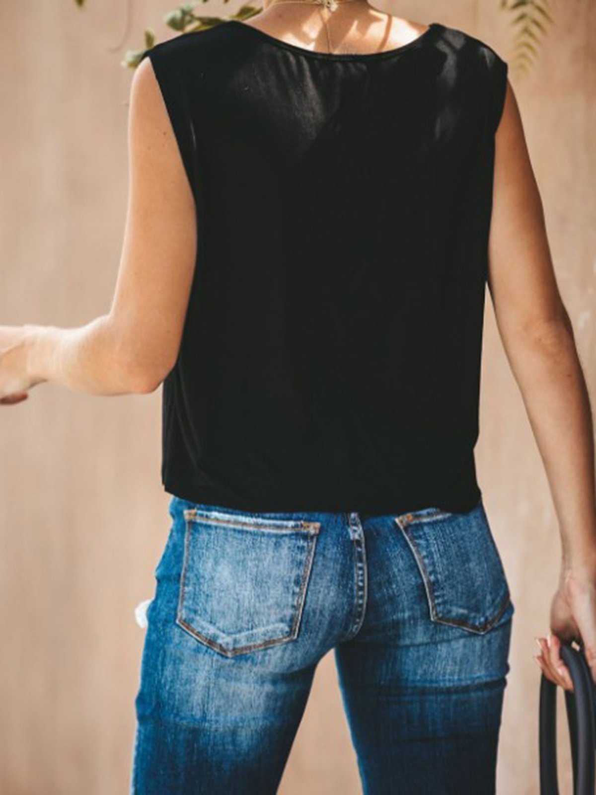 Round Neck Casual Shirts & Tops