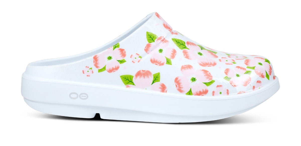 Women's OOcloog Limited Edition Clog - Cherry Blossom