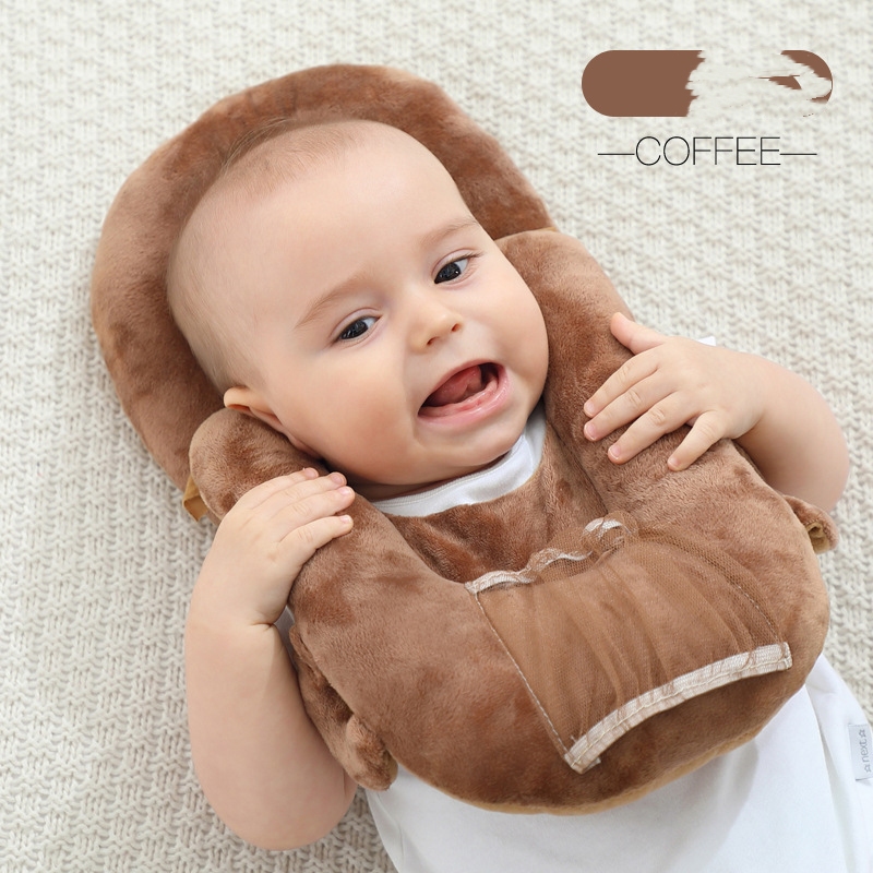 ខ្នើយអោយបេបីបៅទឹកដោះគោ