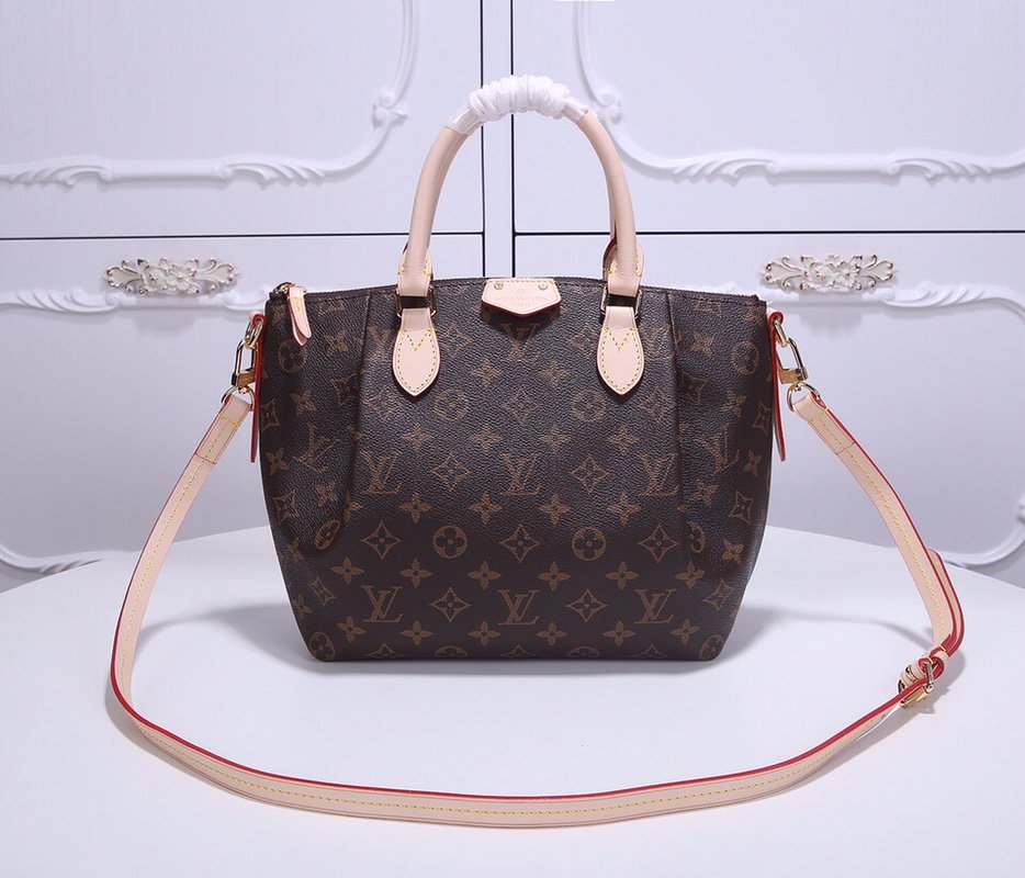 LV 5A quality designer brand replica diagonal span chain handbagbag backpack 200277