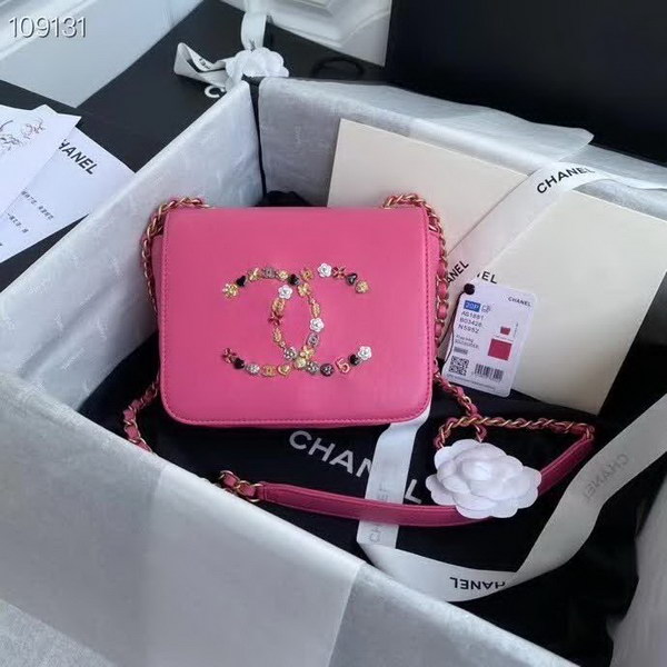 【原版皮】香奈儿/Chanel 手工系列肩背包，各种元素铆钉镶嵌成的双C标志，选用细腻羊皮，内里质感金属牛皮