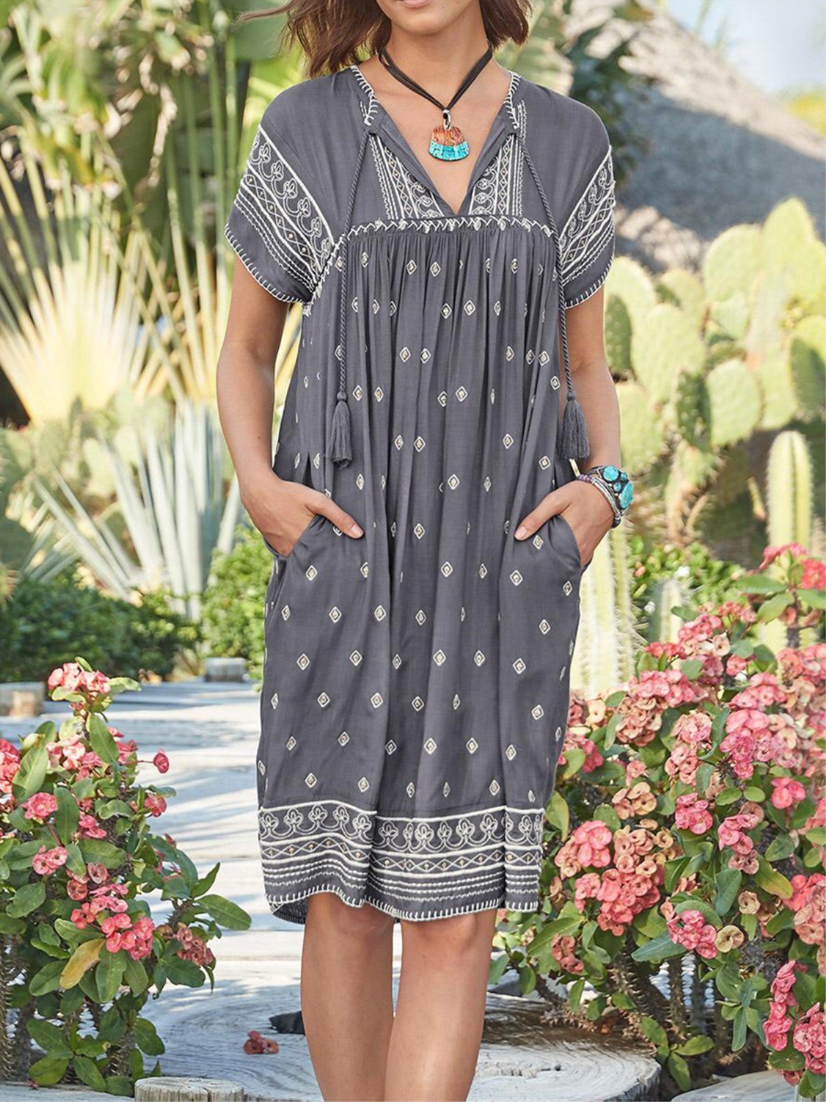 Holiday Tribal Printed V-neck Short Sleeve Pockets Dress