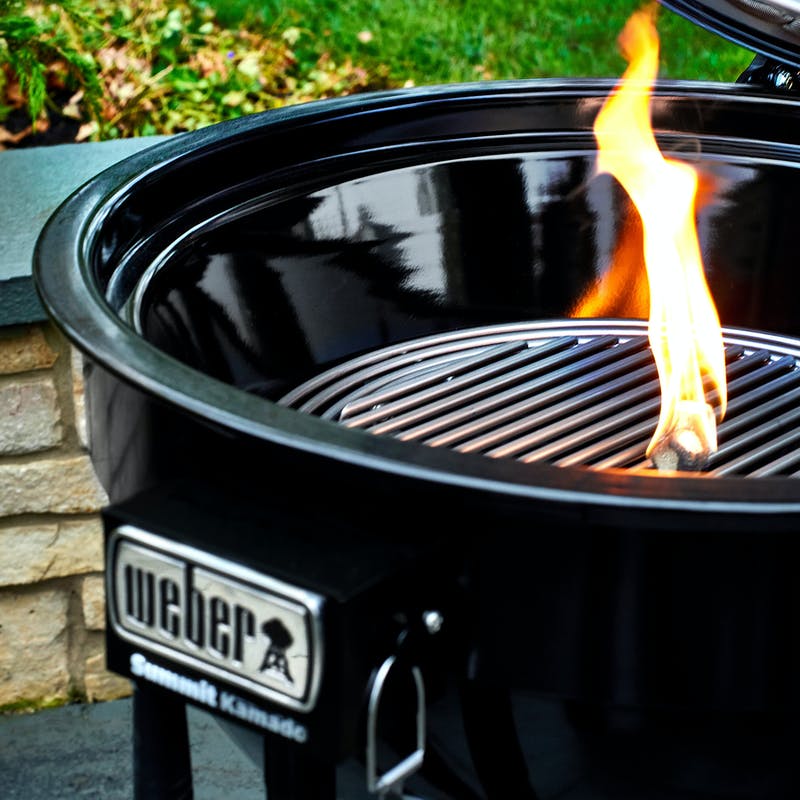 Summit® Kamado E6 Charcoal Grill - Assyleson