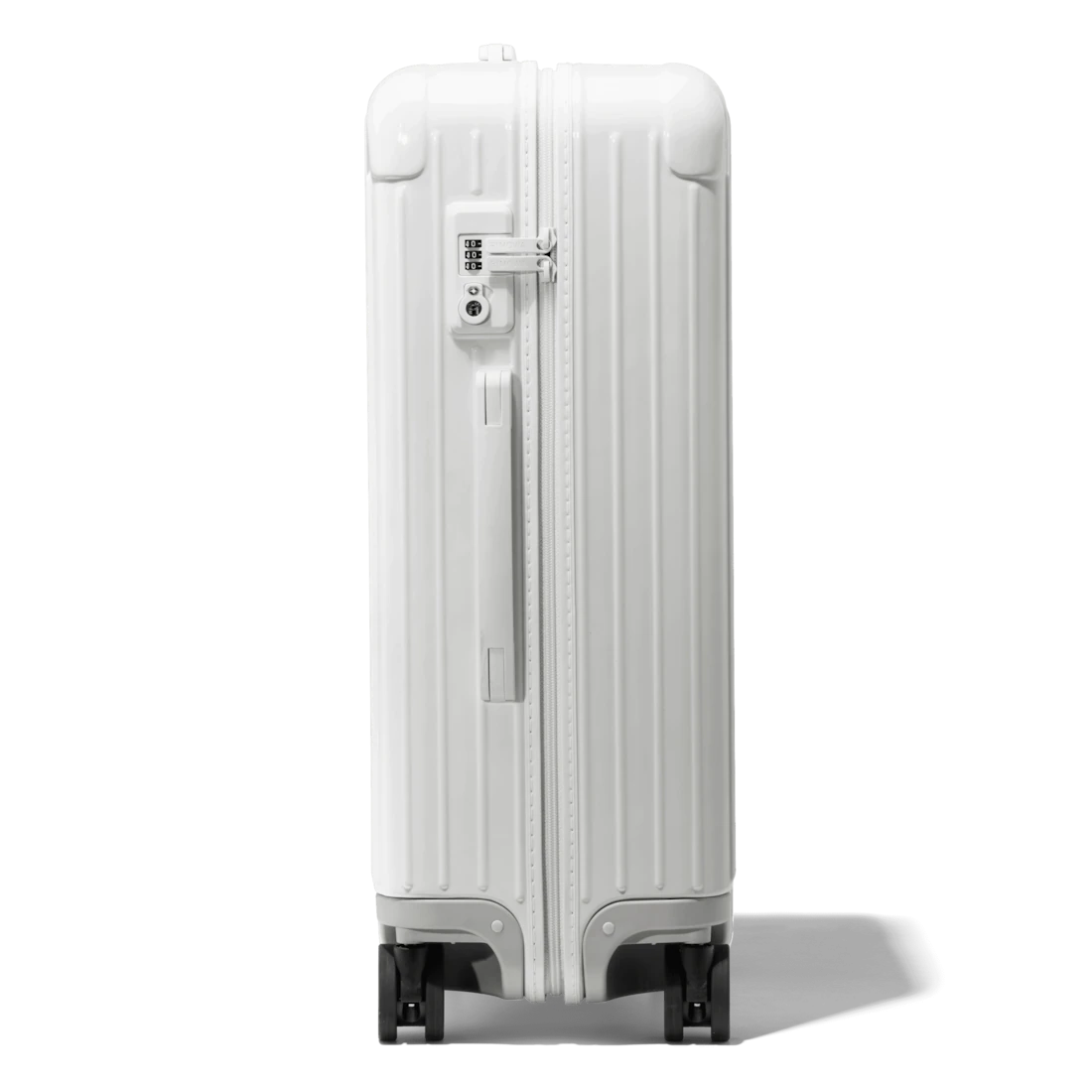 ESSENTIAL Check-In M - Taesua