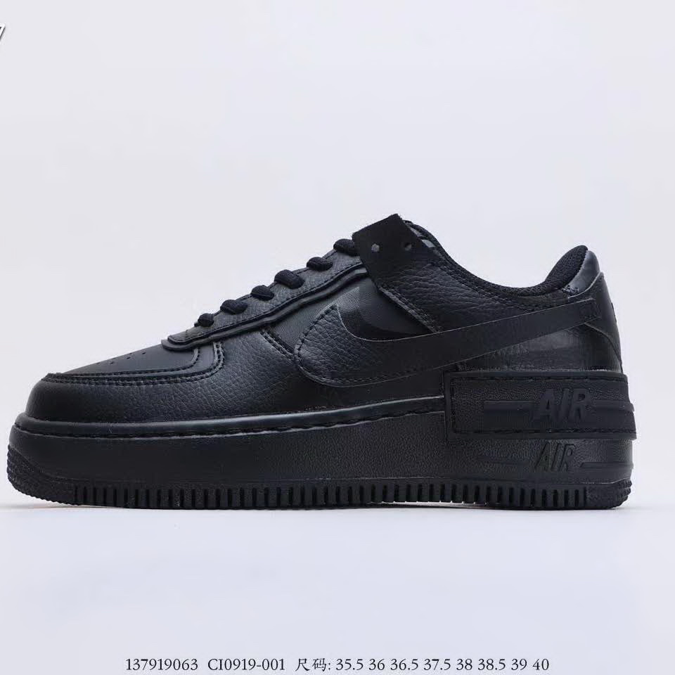 官网同步20秋季最新热销款-耐克/Nike Air Force 1 Shadow，空军一号轻量增高低帮百搭板鞋，为经典设计注入玩味元素， 分层结构，加大中底及双重品牌标志，充份彰显Shadow运动鞋
