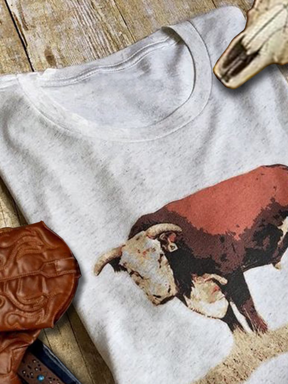 Light Gray Crew Neck Printed Vintage Shirts & Tops