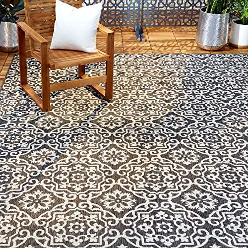 Nicole Miller New York Patio Country Danica Transitional Geometric Indoor/Outdoor Area Rug, Black/Grey, 6’6′′x9’2′′