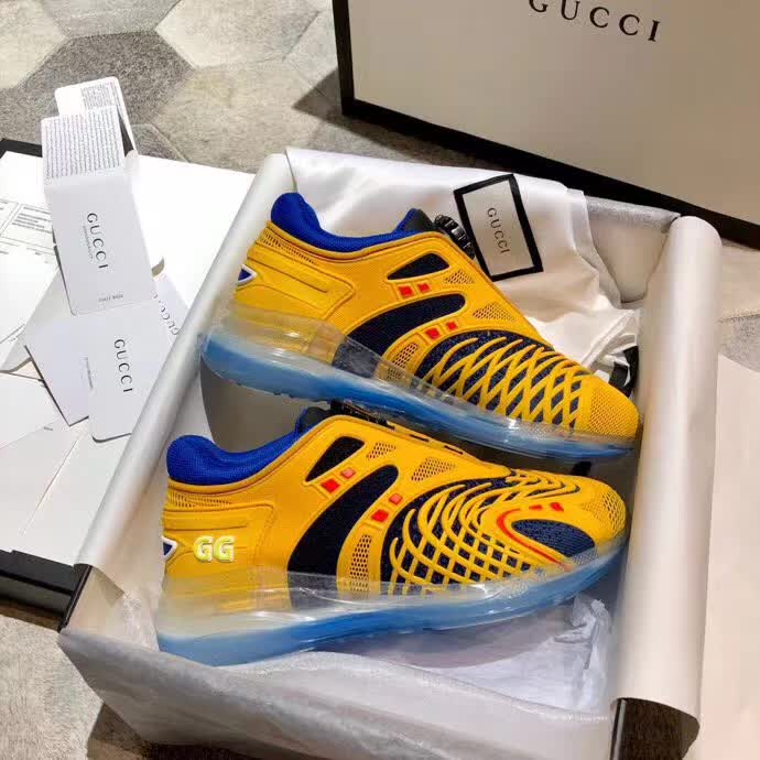20秋季最新专柜款-古驰Gucci最新Ultrapace系列情侣款运动鞋，再推革新之作，个个配色惊艳，亮相2020时装秀