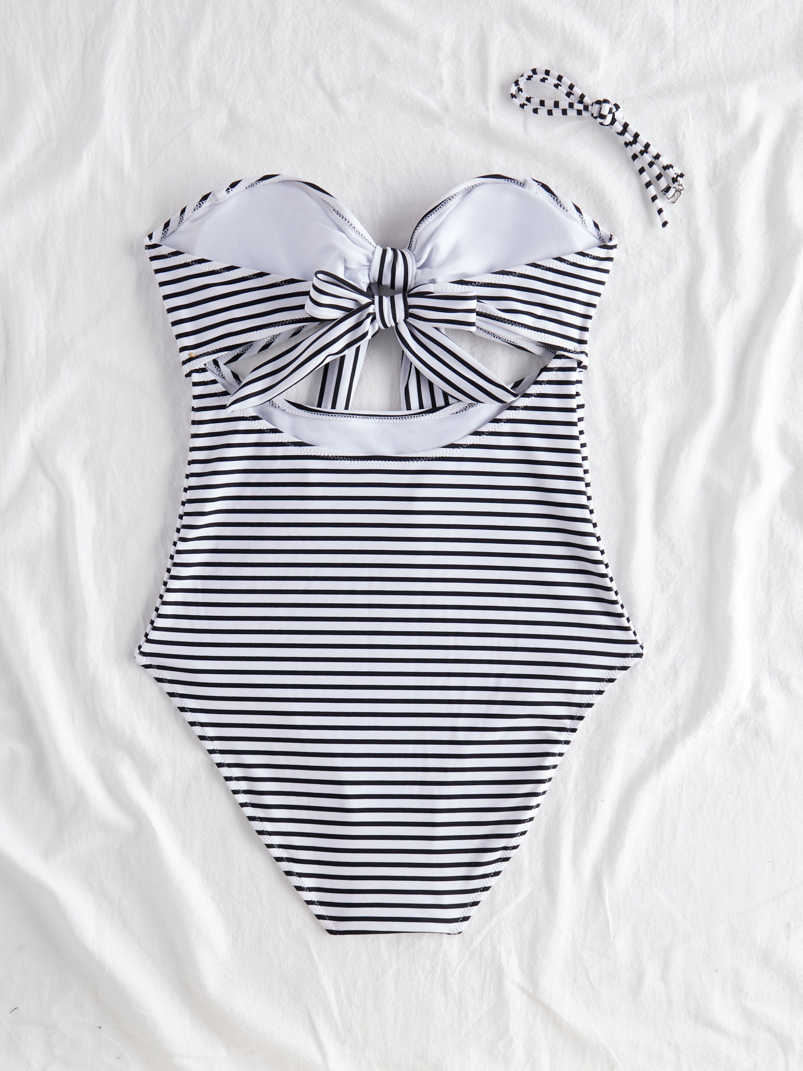 Stripe Print Cut Out Detachable Strap Swimsuit