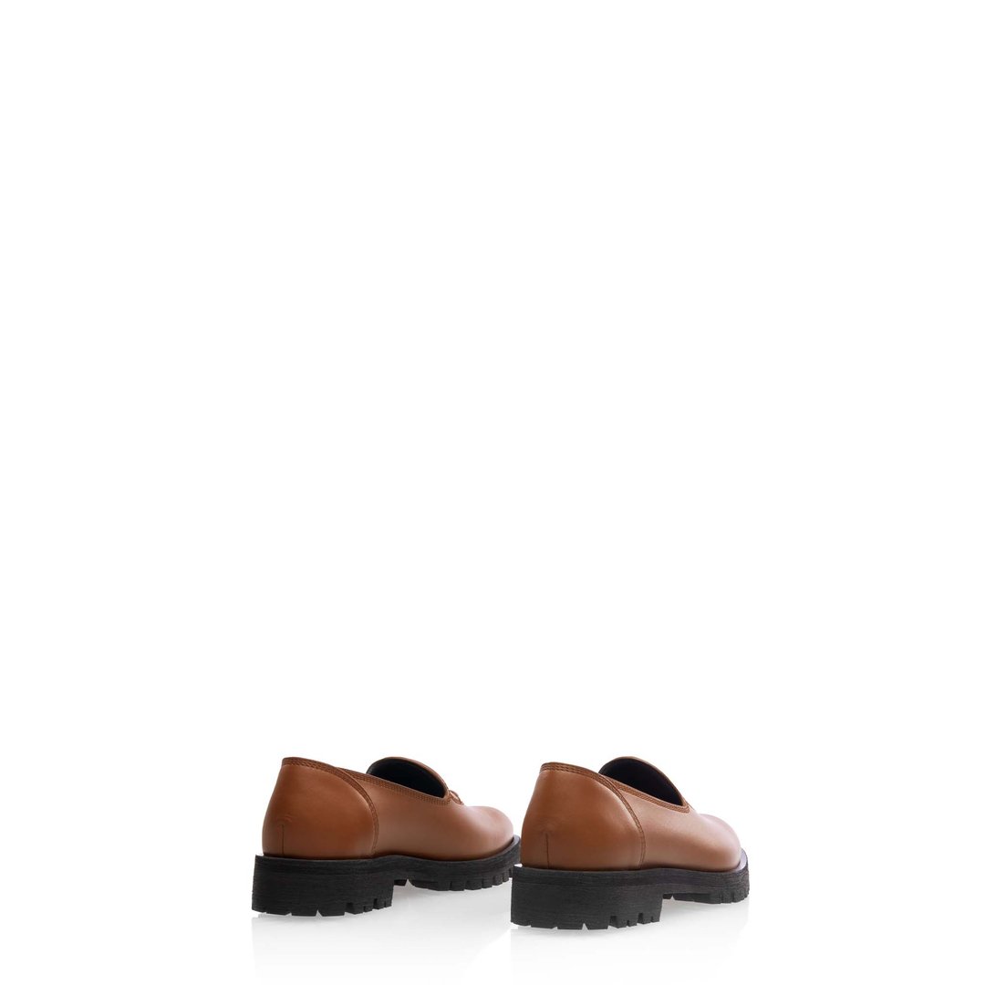 Logo Loafer - Tan