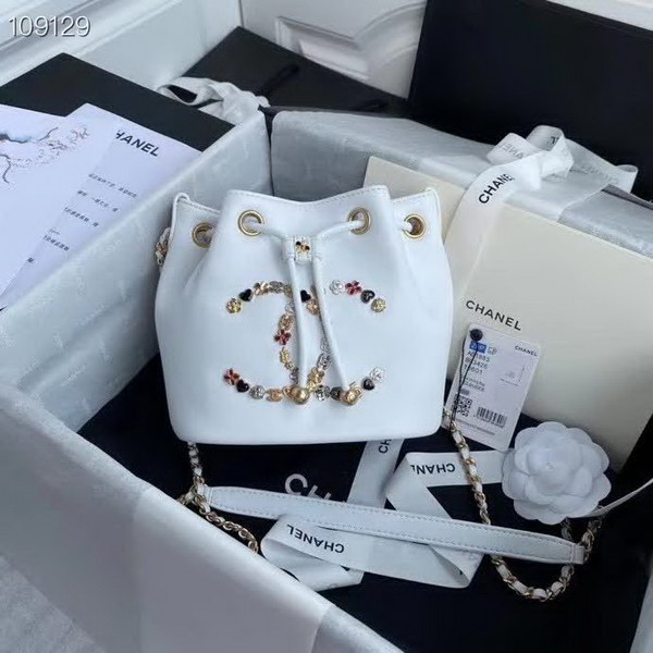 【原版皮】香奈儿/Chanel 手工系列水桶包，各种元素铆钉镶嵌成的双C标志，选用细腻羊皮，内里质感金属牛皮