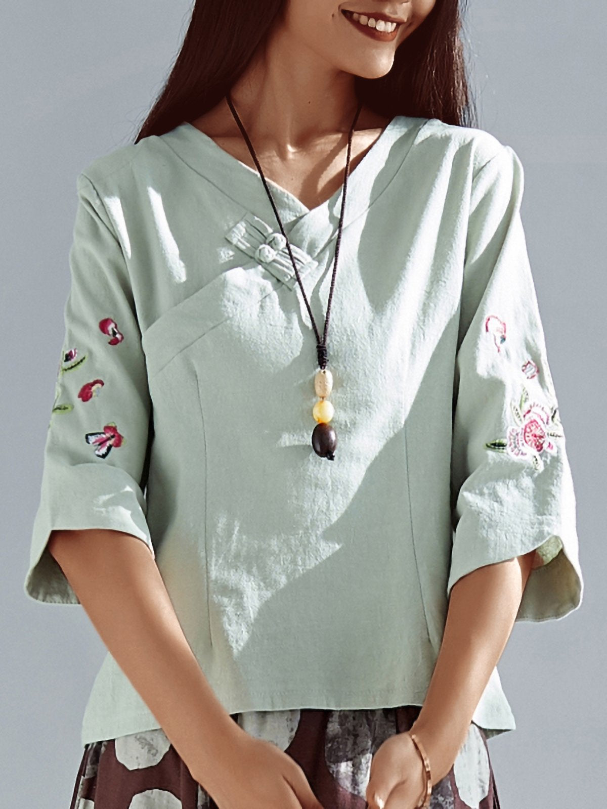 Plus Size Women Buckle 3/4 Sleeves  V-neck Loose Casual Cotton Tops