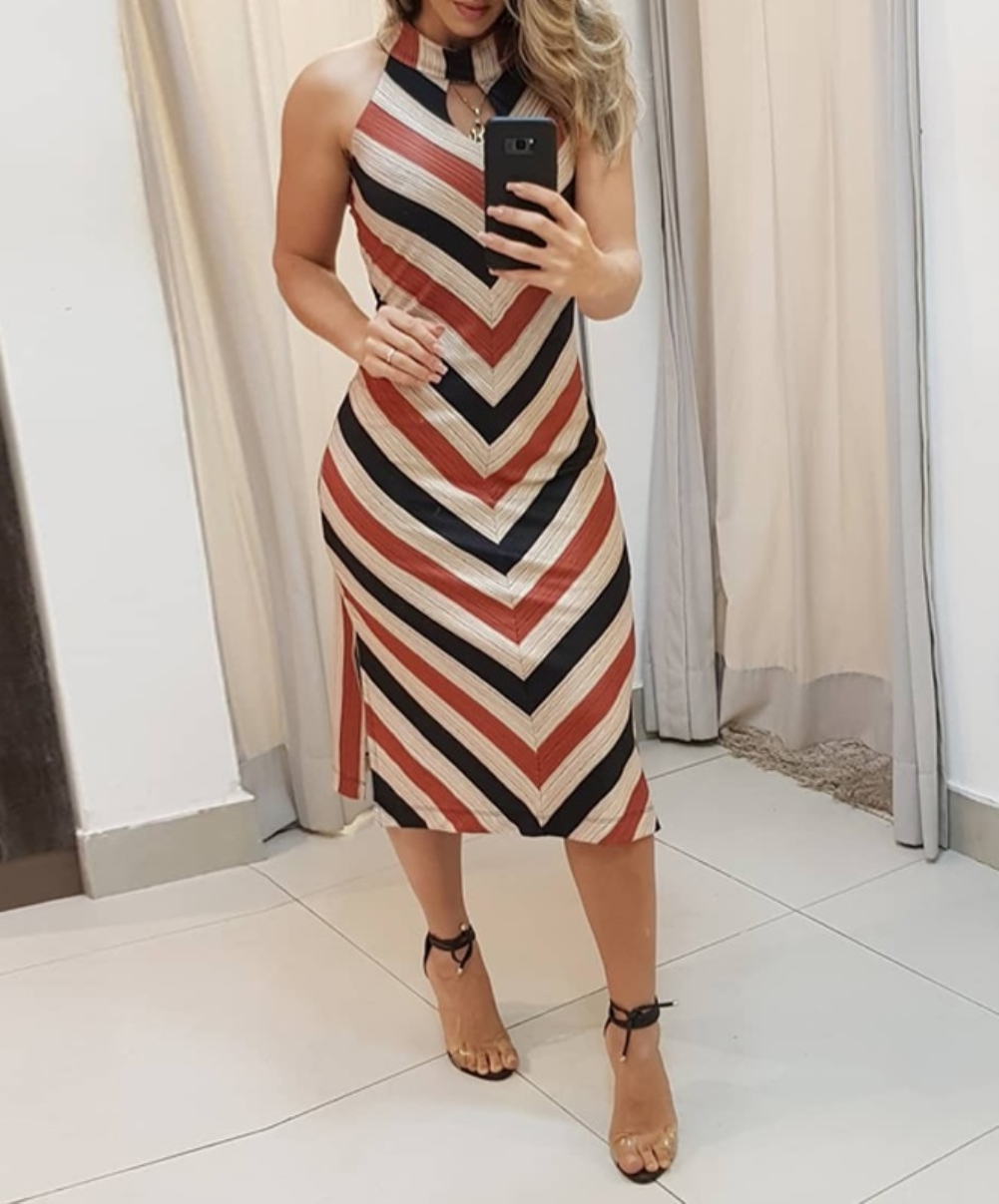 Mature Wavy Striped Scoop Midi Dress
