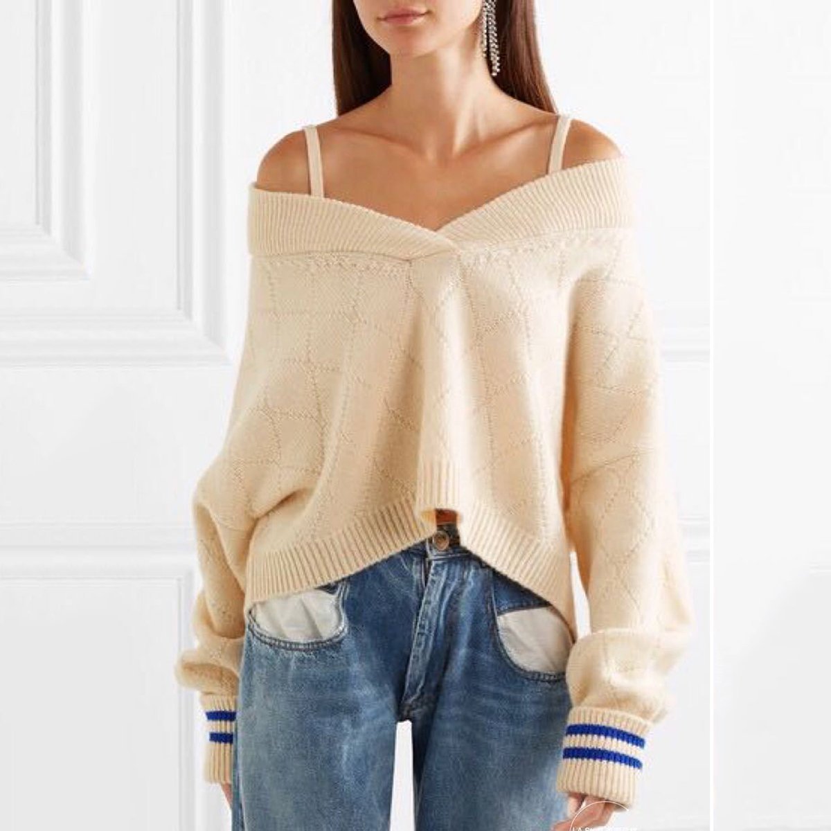Fashion V-Neck Sling Strapless Sweater