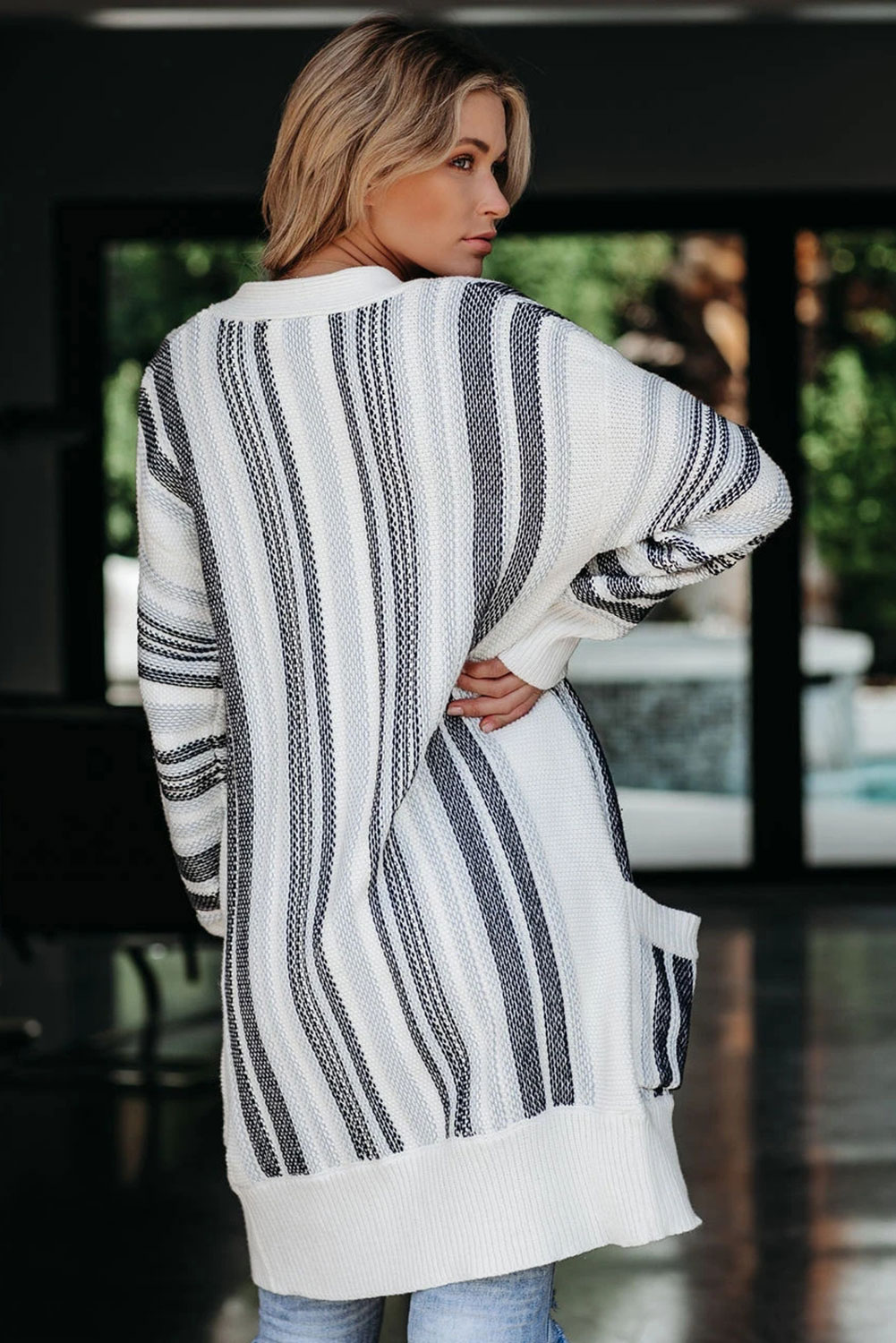 黑色长袖口袋舒适宽松优雅女士开襟衫