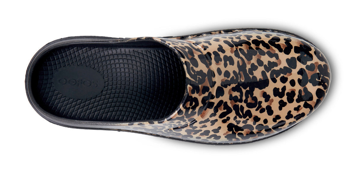 Women's OOcloog Limited Edition Clog - Leopard