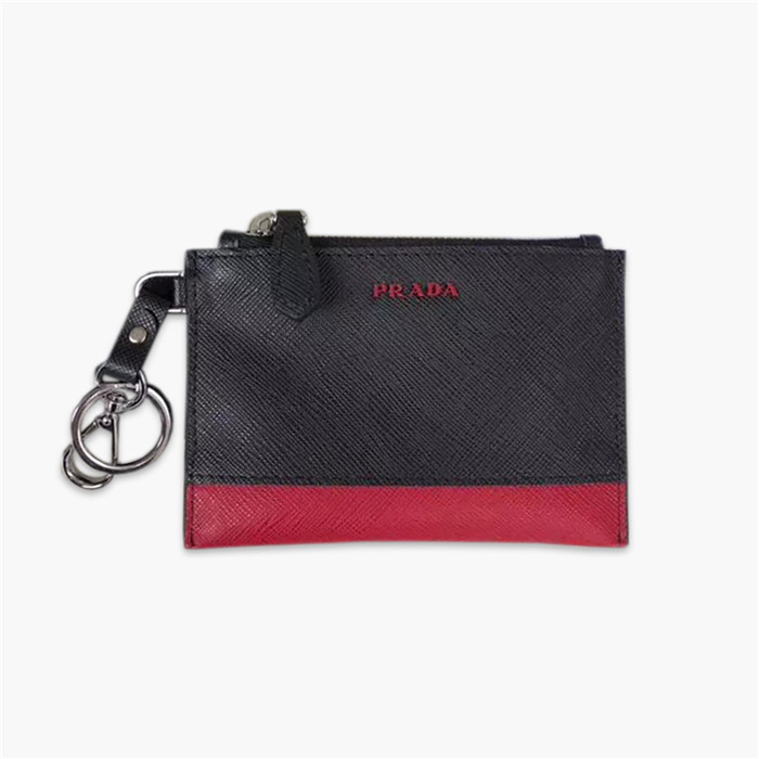 【原版皮】普拉达/Prada 钥匙包，车钥匙包，选用十字纹小牛皮拼色，男女通用款，最主要是可以挂在背包上，时尚前卫，款号：1TT080