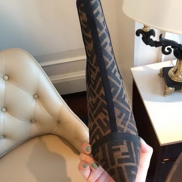 20秋季最新专柜款-芬迪Fendi经典字母LOGO超时尚百搭，鞋面是半透视纳米科技网眼FF字母布+丝绸牛皮制成！水染羊皮内里垫脚，脚感超舒适！真皮大底，防滑防透潮！