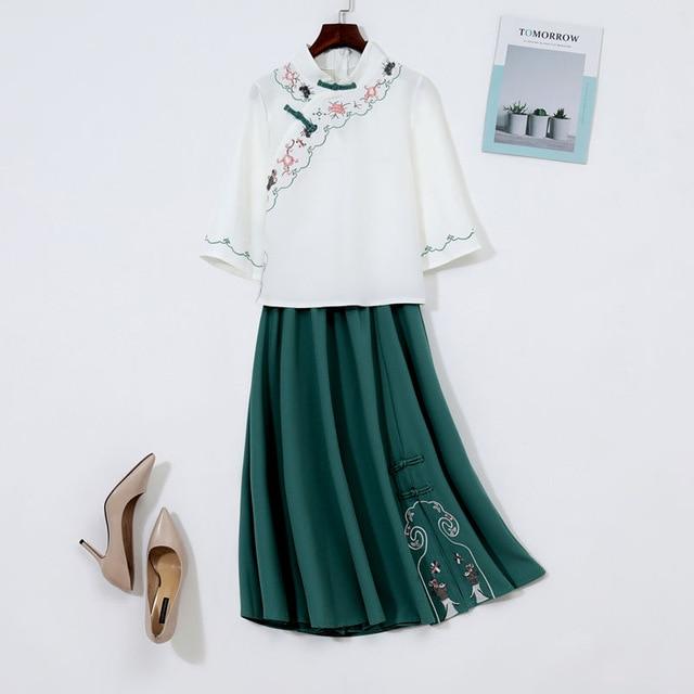 Traditional Ancient Style Blouse Embroidery Tops Skirt Suit SS0963