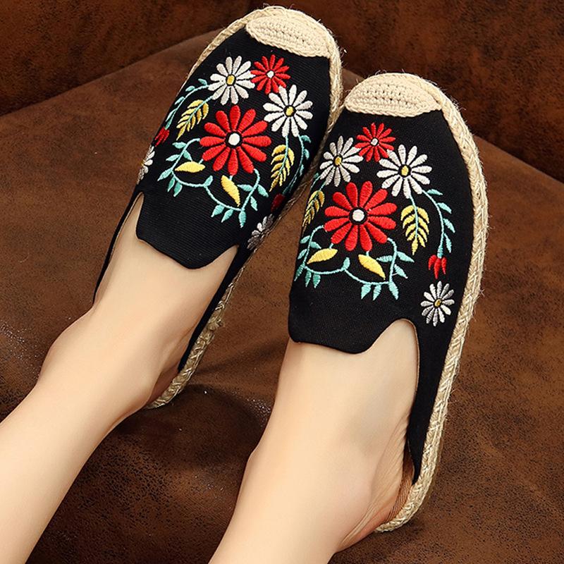 Women Canvas Slippers Casual Floral Embroidered Shoes