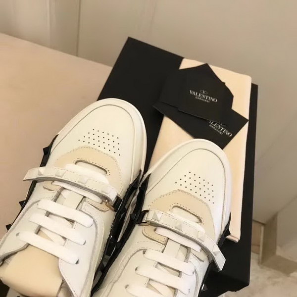 20秋季最新专柜款-华伦天奴Valentino秋季新款重工型铆钉休闲鞋 原版完美楦形.演绎完美选择的你.